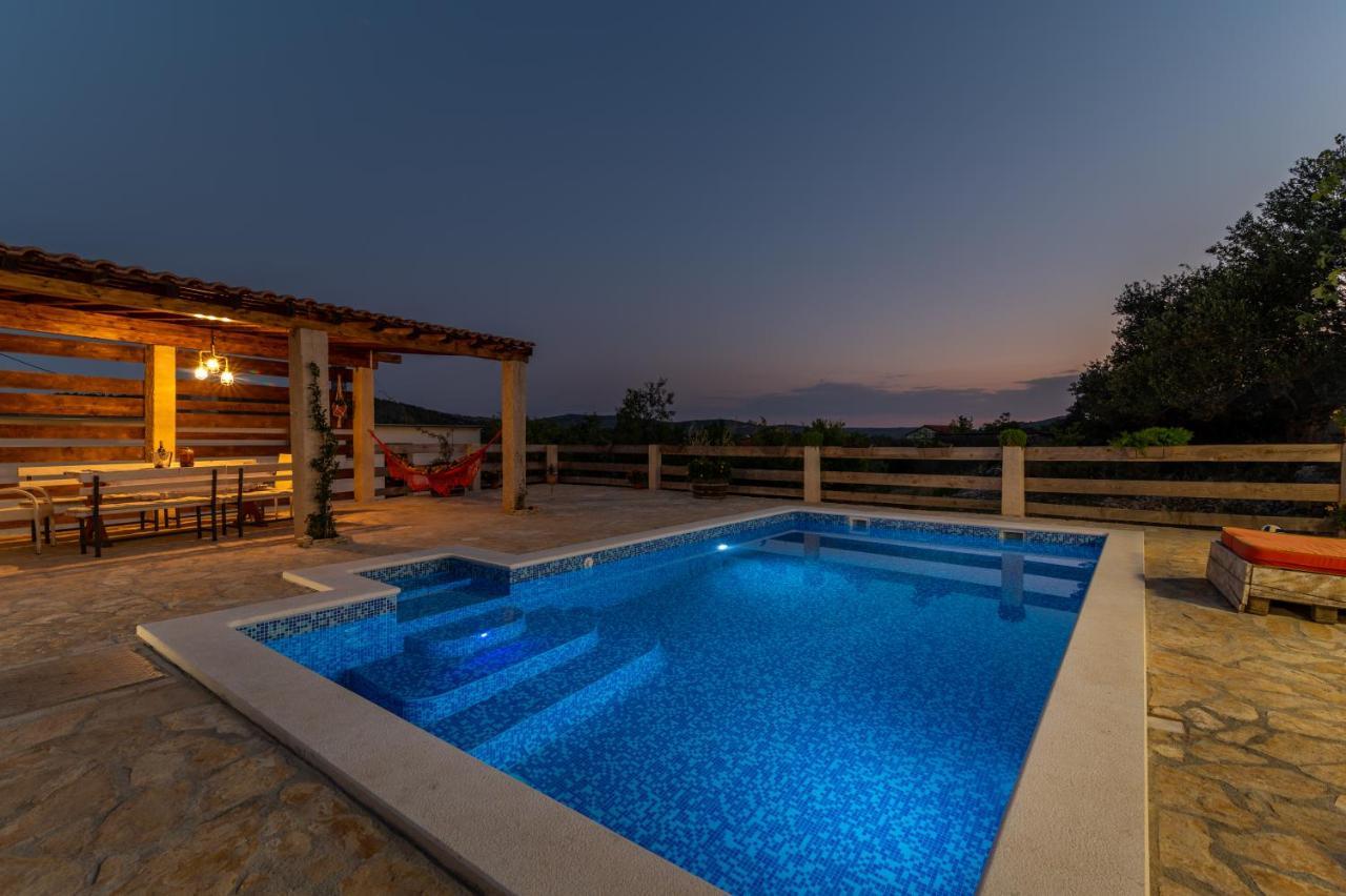 Eden Mediterranean House Vrsine Extérieur photo